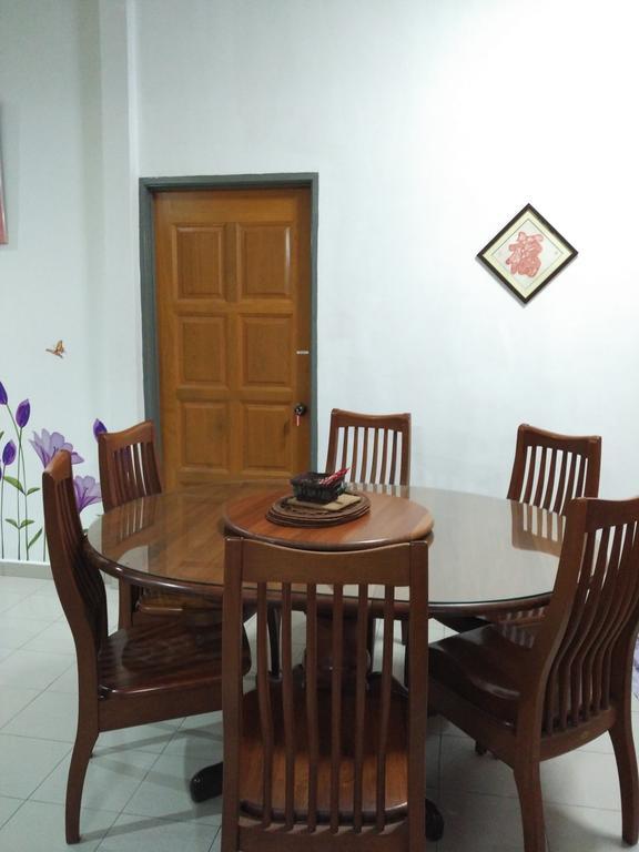 Cozy Mount Erskine Homestay Джордж Таун Екстериор снимка